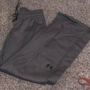gray under armour sweat pants